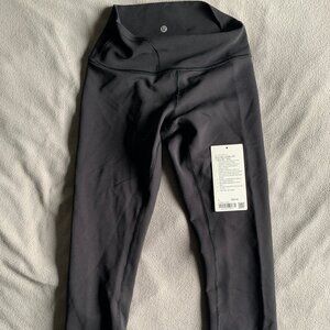Women’s Lululemon Wunder Train HR 25” Tight Leggings
